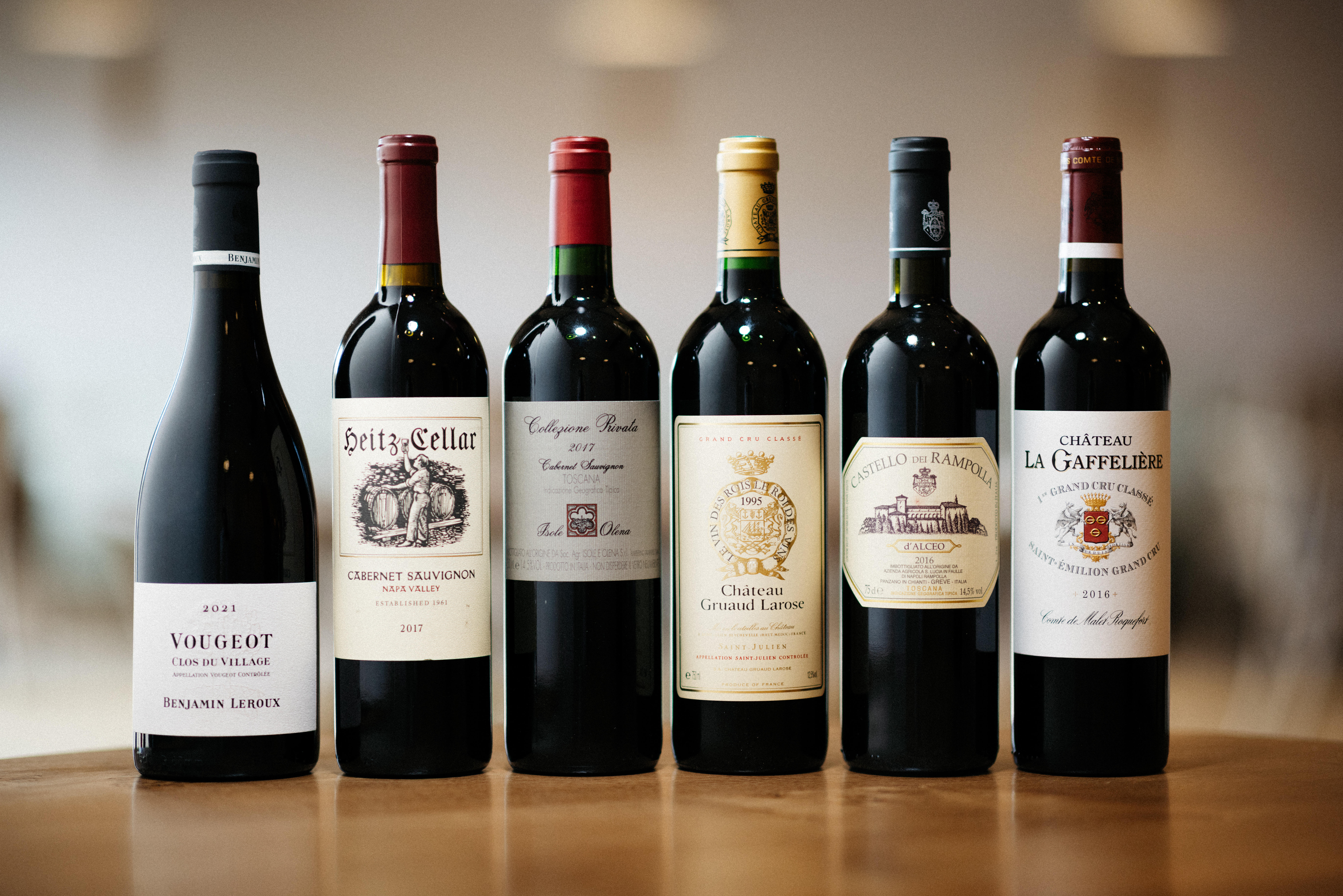 90050000632_Luxury-Reds-Around-the-World_6-Bottle-Case_0000-1