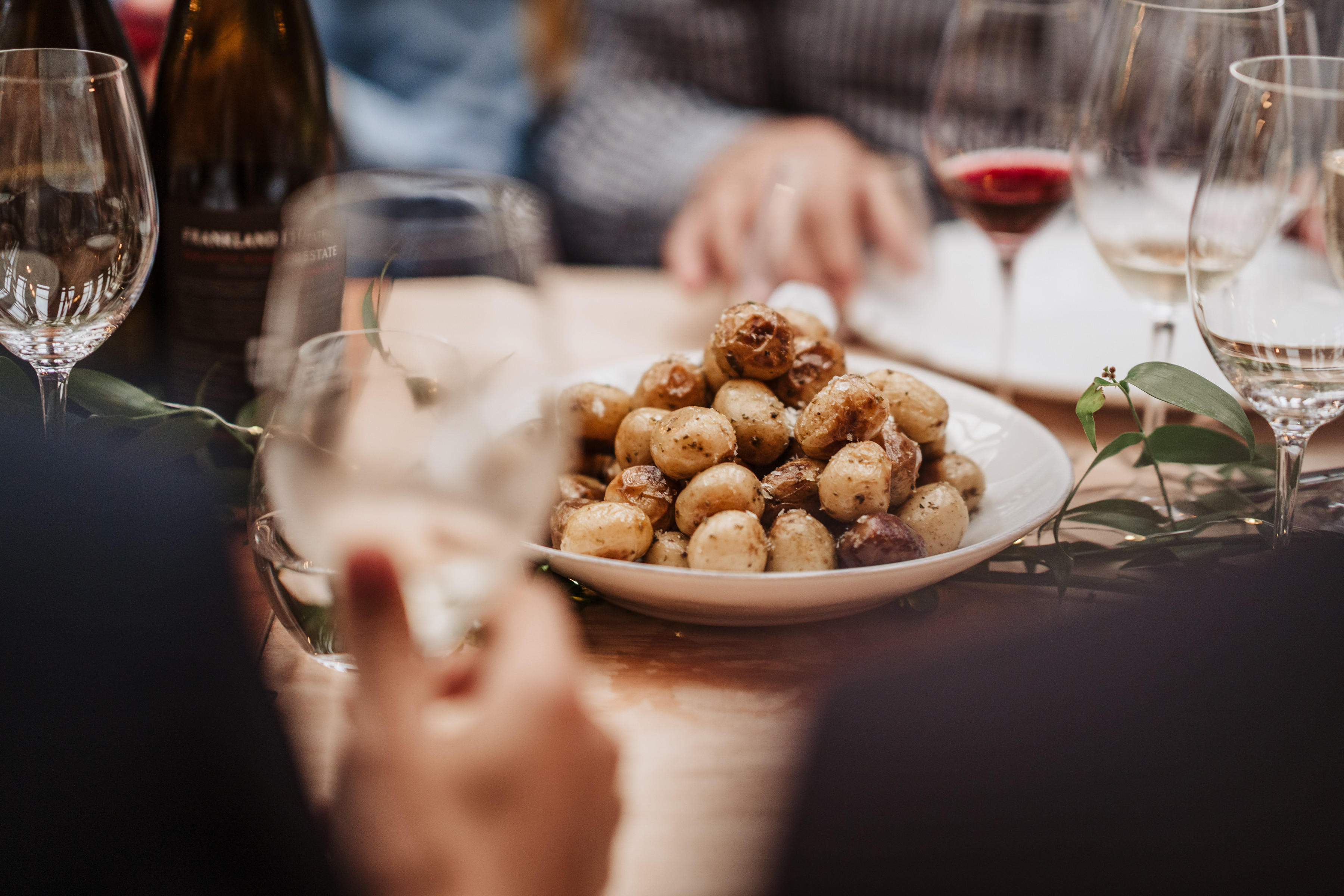 Event-Dinner-Table-Spread-Food-Potatos