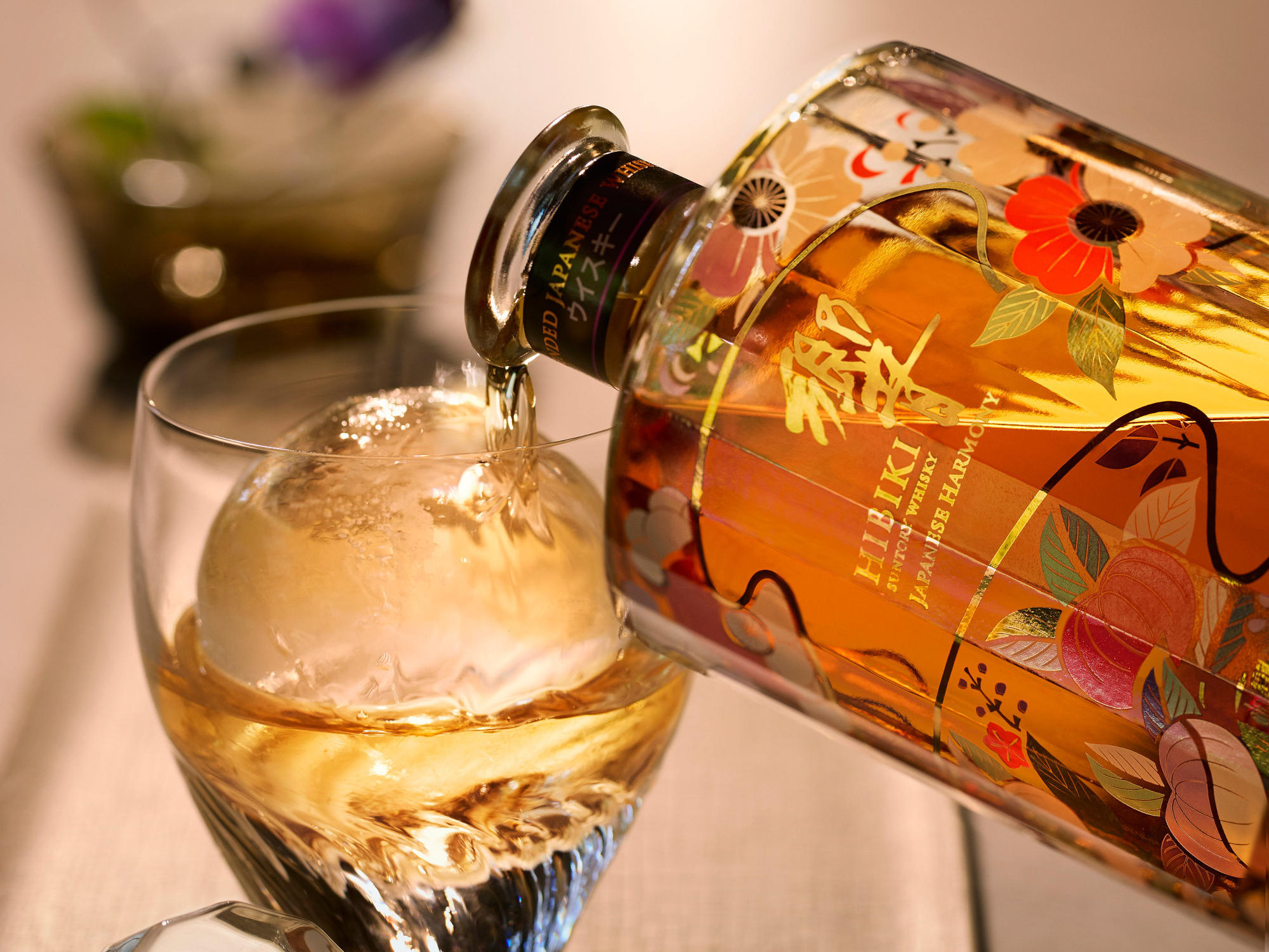 Hibiki_Suntory-Whisky-Japanese-Harmony_HBK_Chiso-Collaboration_2026_s03