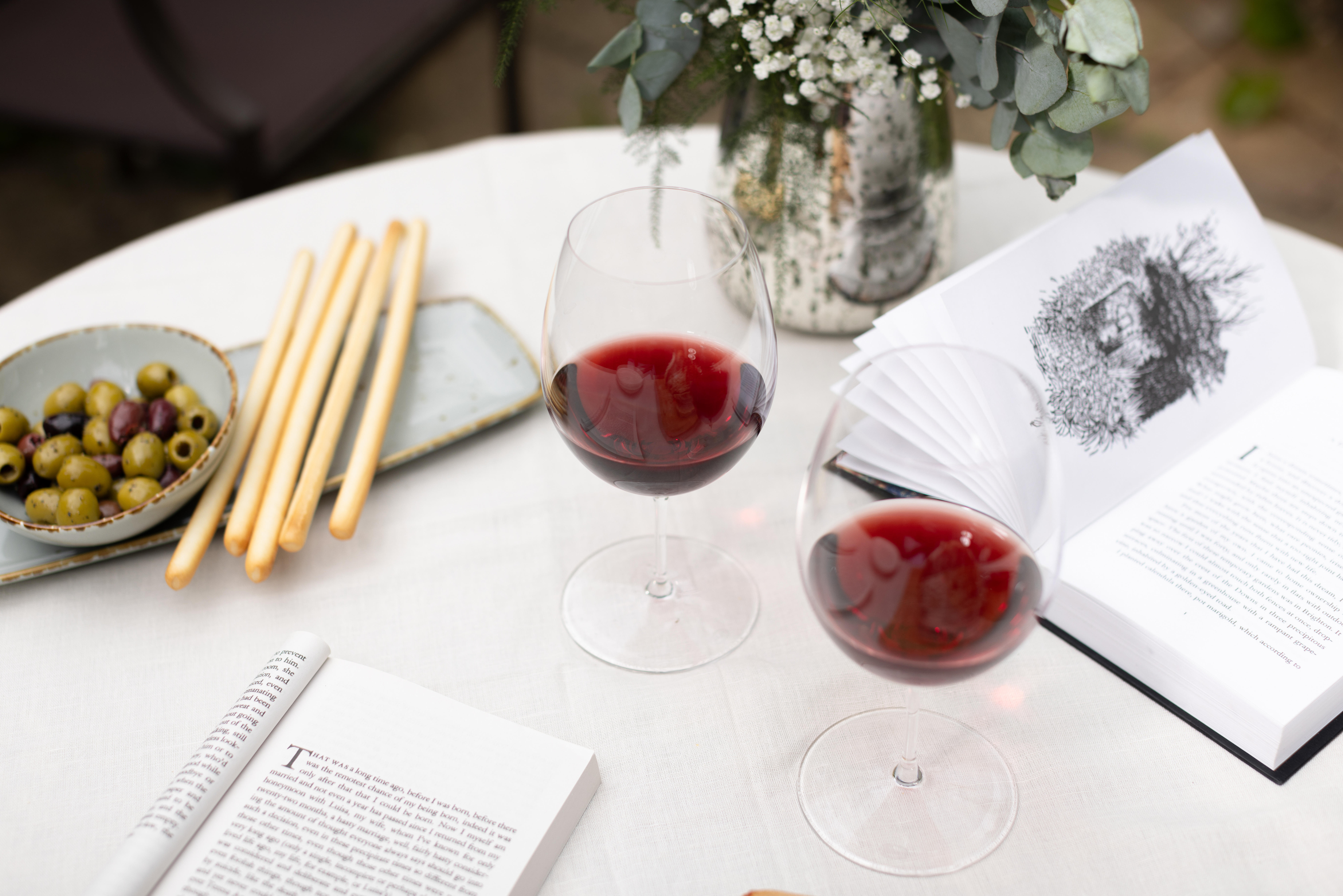 Summer-Photoshoot-June-2024-Generic-Red-wine-glass-12