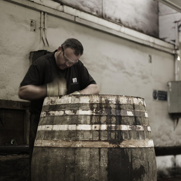 The-Glenrothes_cooper_barrel