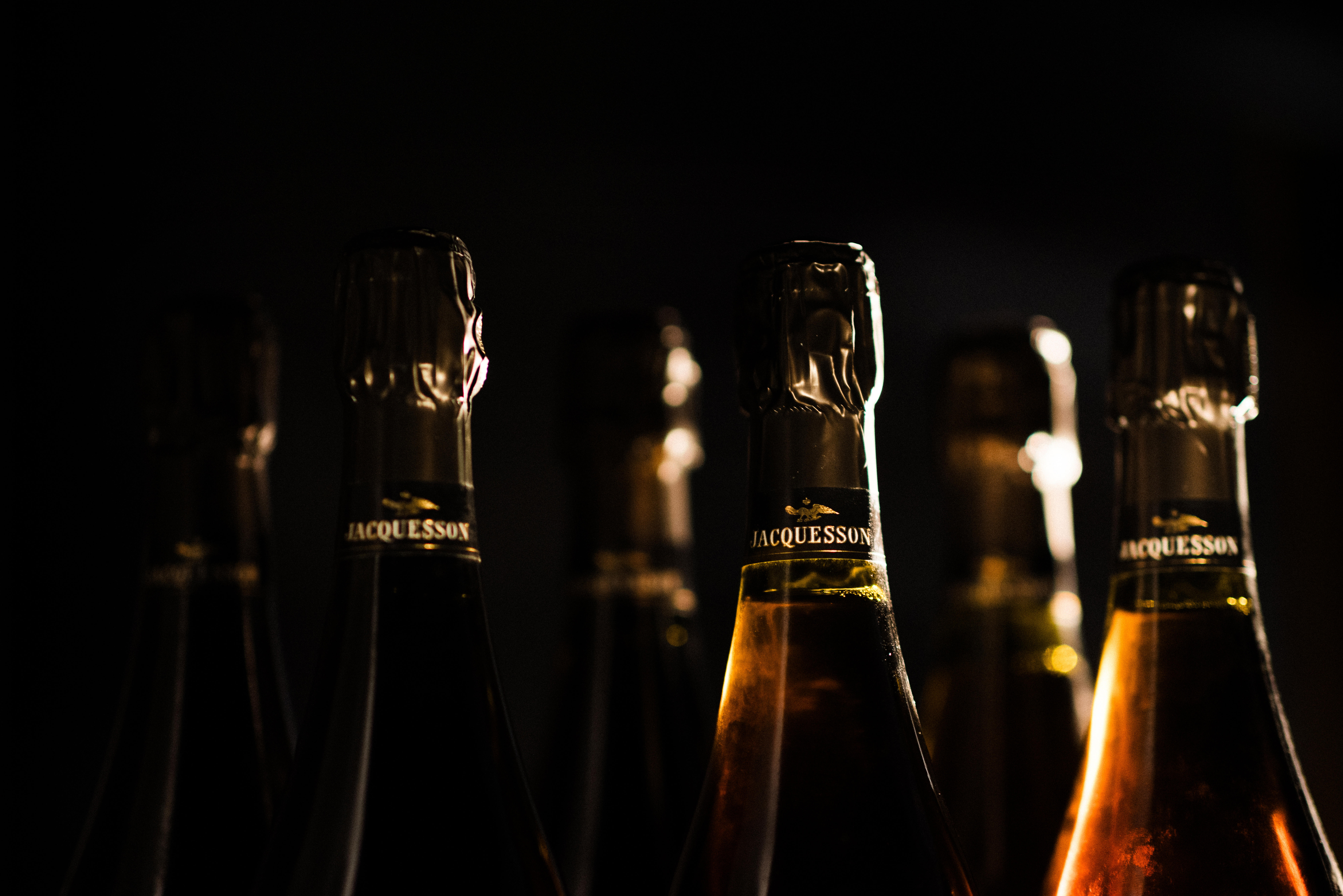 auction-photos-bottles-october-2024-18-Dizy-terres-rouges-rose-recolte-2002-champagne-jacquesson