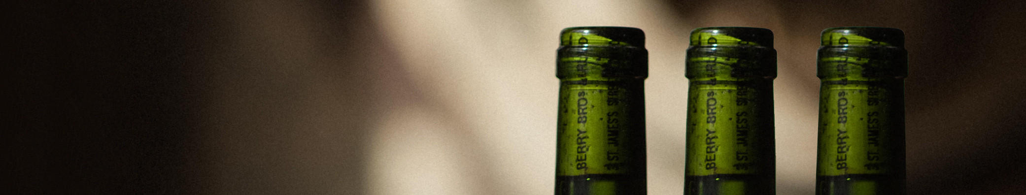 Capsule-free bottles